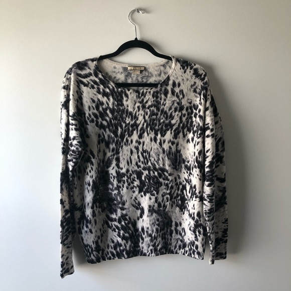 Amicale leopard print  grey & cream 100% cashmere sweater - Picture 3 of 6